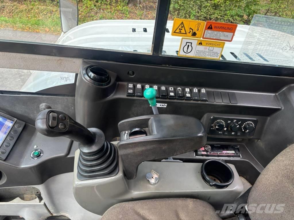 Takeuchi TB 290 Közepes (midi) kotrók 7 t - 12 t