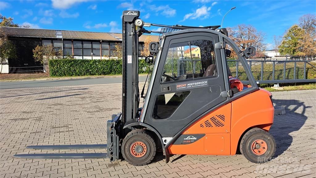 Linde H25T-02 Gázüzemű targoncák