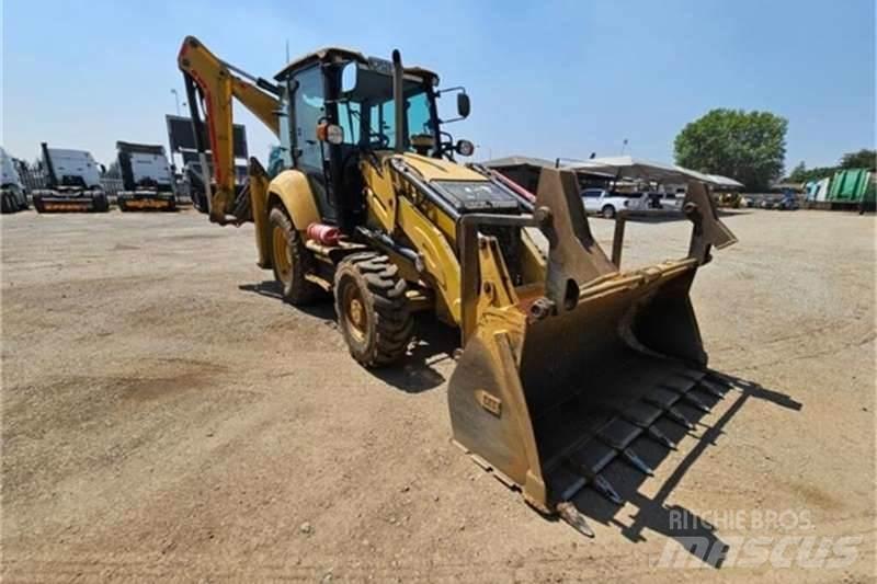 CAT 426F2 TLB Kotrórakodók