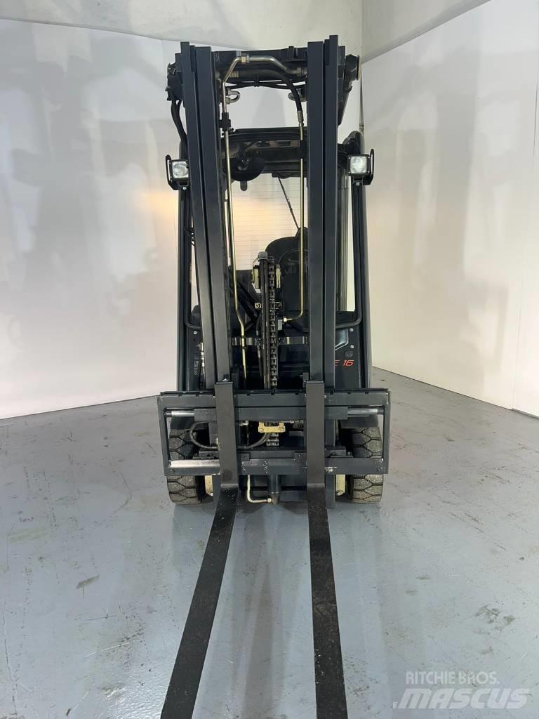 Linde E16 Elektromos targoncák