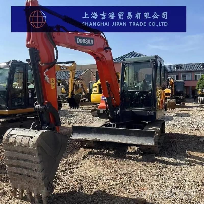 Doosan DX 60 Mini kotrók < 7t