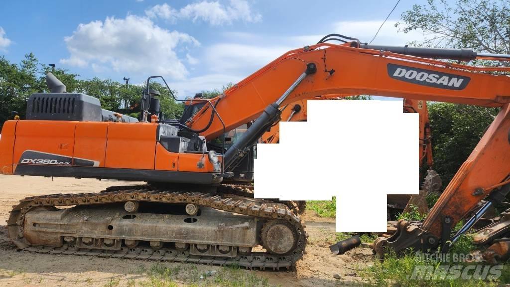 Doosan DX 300 LCA Lánctalpas kotrók