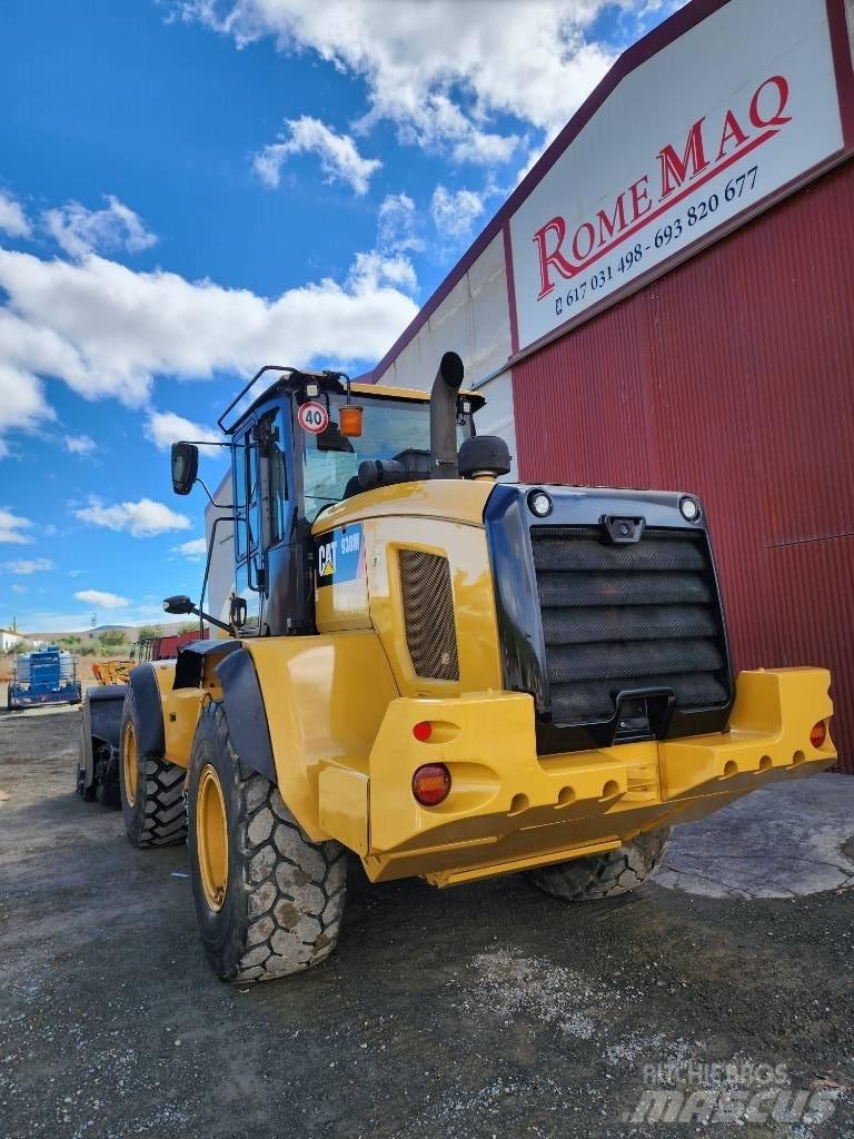 CAT 938M Gumikerekes homlokrakodók