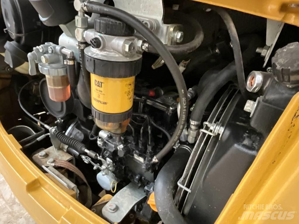 CAT 301.7 D Mini kotrók < 7t