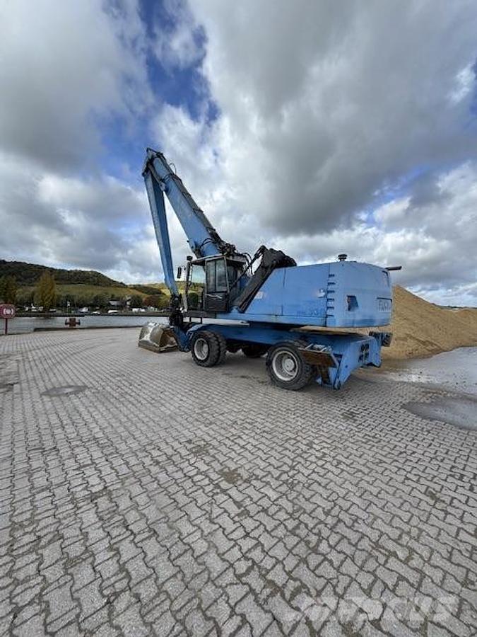 Fuchs MHL360 Gumikerekes homlokrakodók