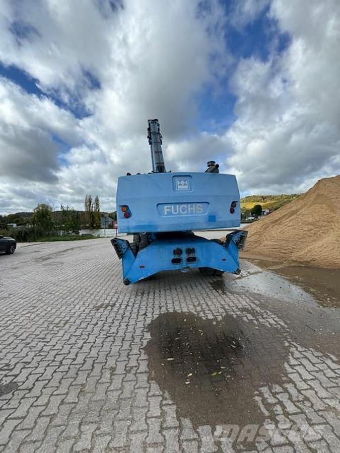 Fuchs MHL360 Gumikerekes homlokrakodók