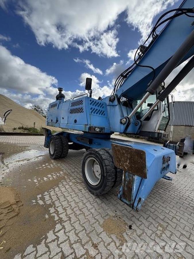 Fuchs MHL360 Gumikerekes homlokrakodók