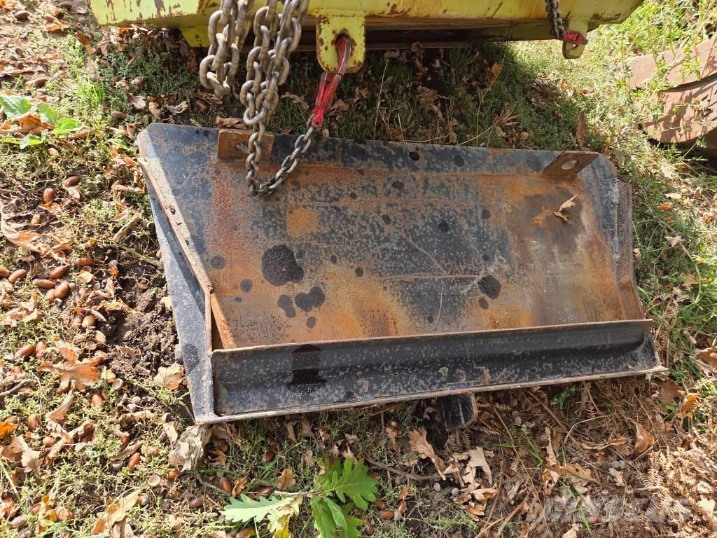 Weidemann 2002D/M Gumikerekes homlokrakodók