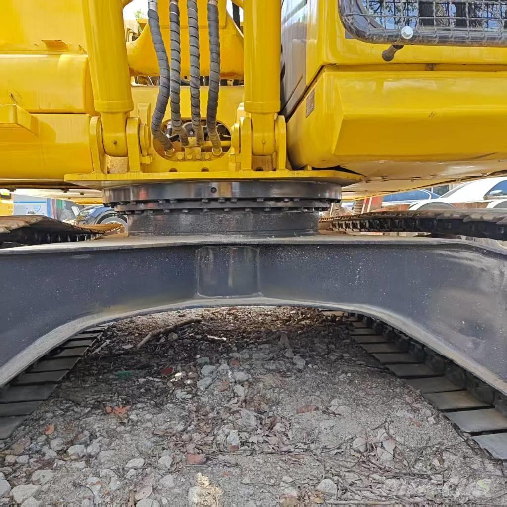 Komatsu PC 130 Lánctalpas kotrók