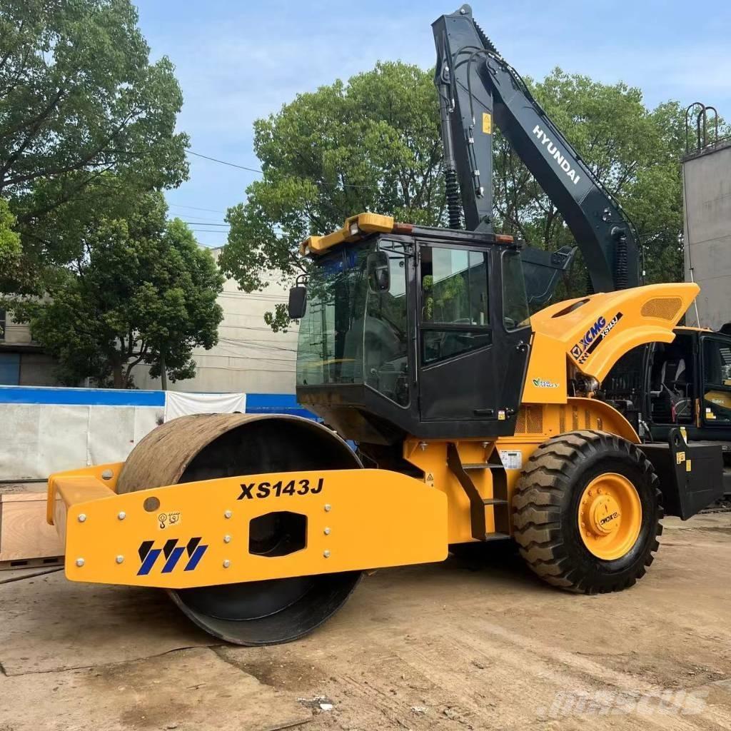 XCMG XS 143 Egydobos hengerek