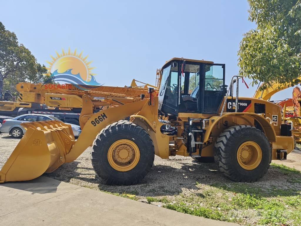 CAT 966 H Gumikerekes homlokrakodók
