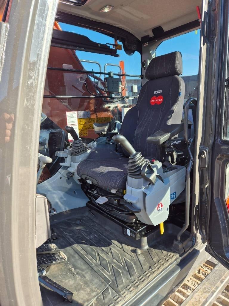 Hitachi ZX350LC-7 Lánctalpas kotrók
