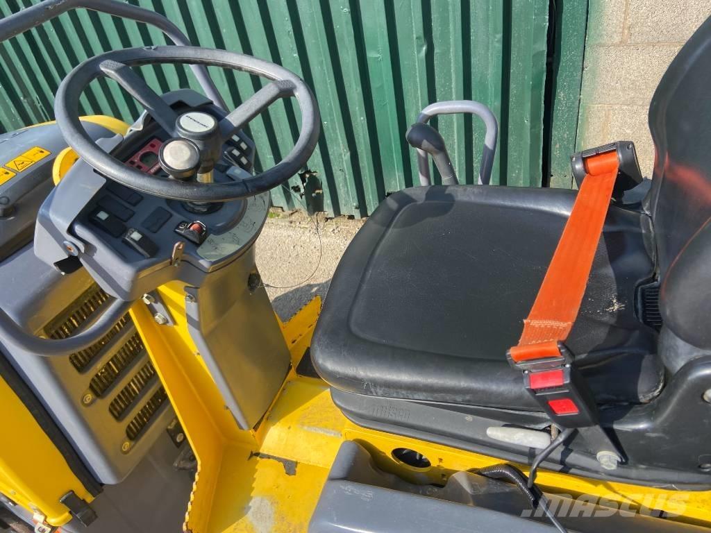 Atlas Copco cc 800 Ikerdobos hengerek