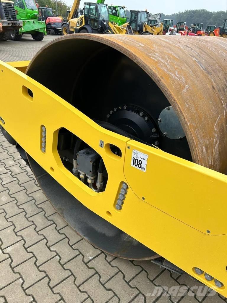 Bomag BW 211 D-5 Egydobos hengerek