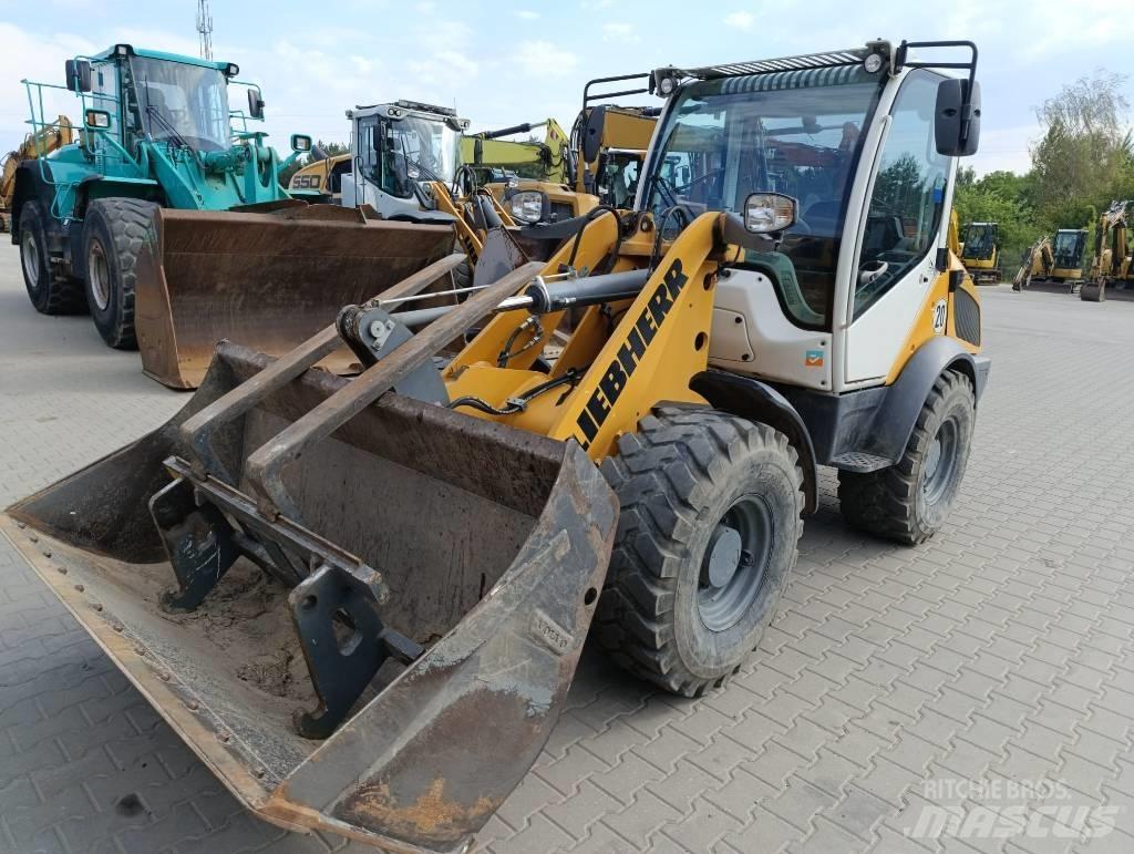 Liebherr L508C Gumikerekes homlokrakodók