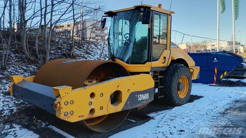 Volvo SD 160 B Pneumatikus kerekes hengerek