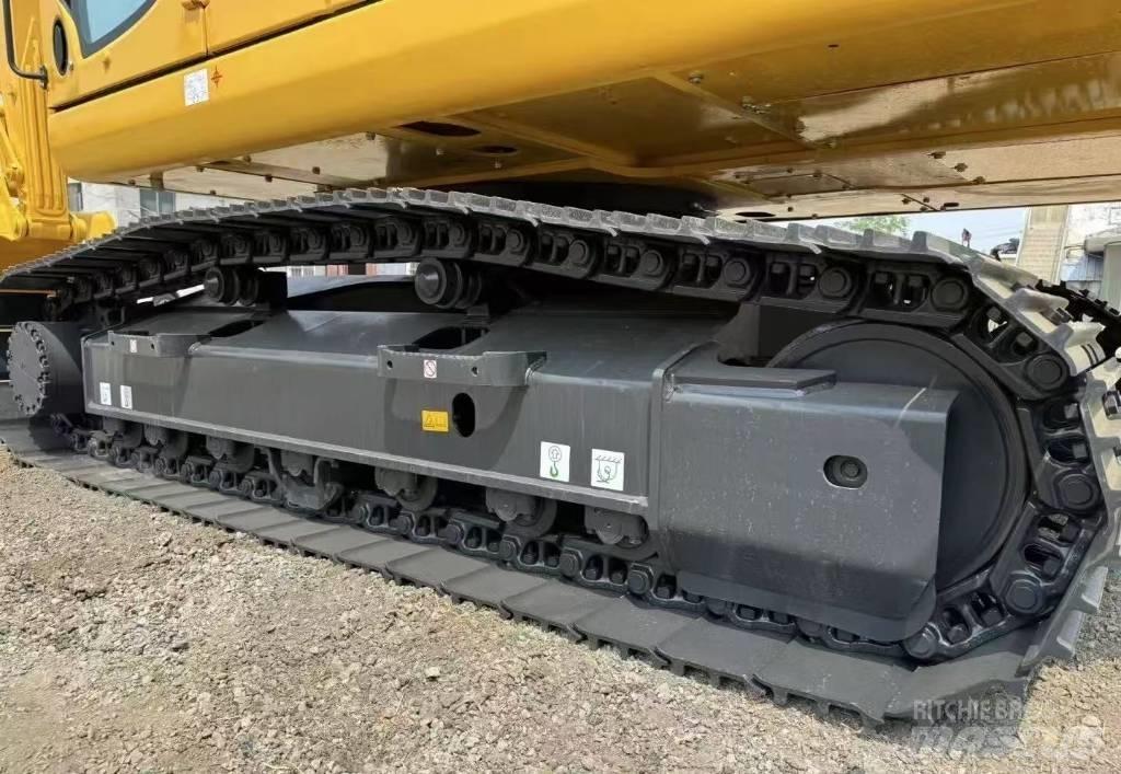 Komatsu PC 200-8 Lánctalpas kotrók