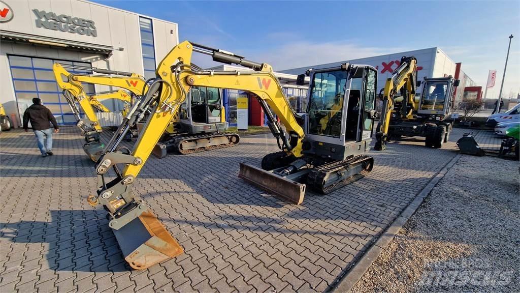 Wacker Neuson ET42 Lánctalpas kotrók