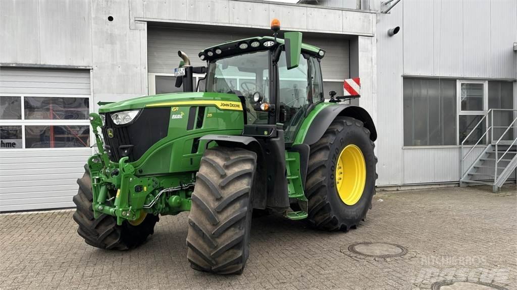 John Deere 6R215 Traktorok
