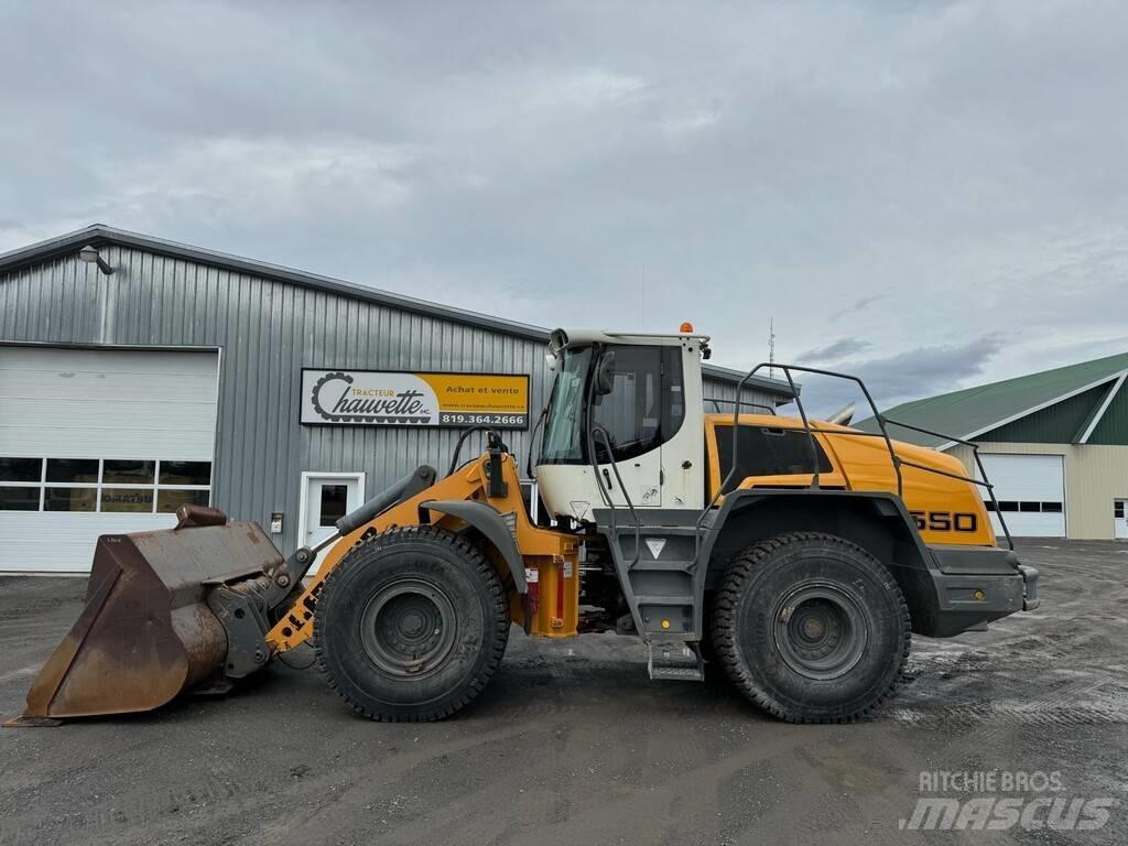Liebherr L 550 Gumikerekes homlokrakodók