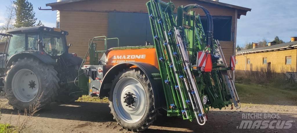 Amazone UG 2200 Vontatott trágyaszórók