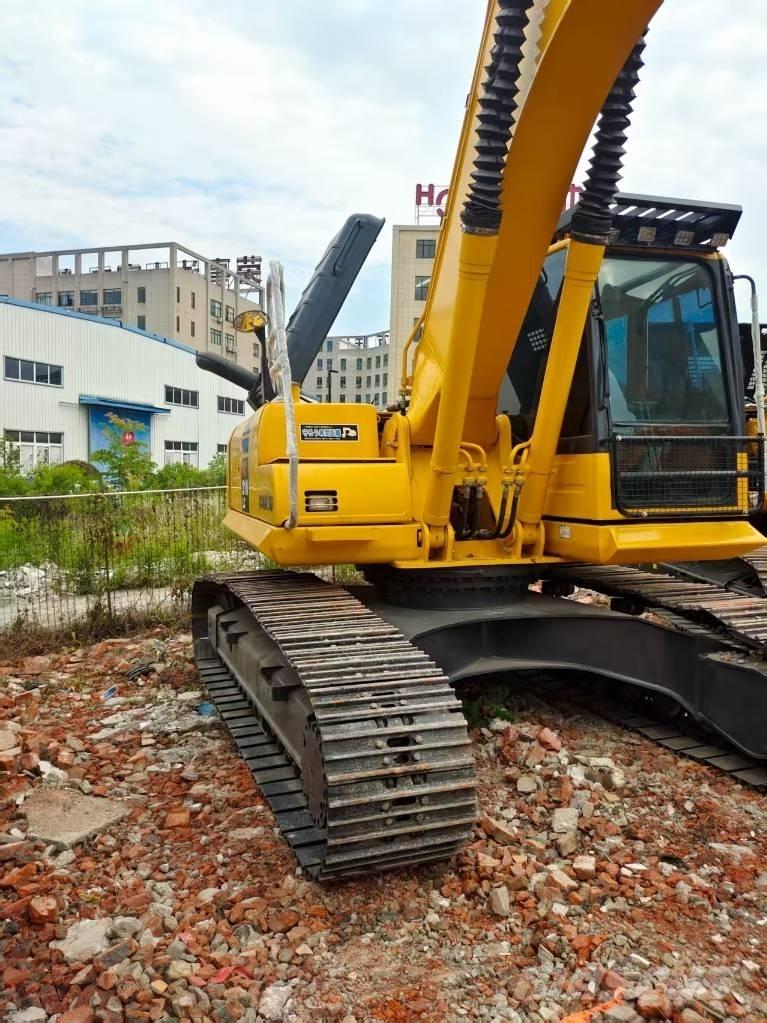 Komatsu PC 210 Lánctalpas kotrók