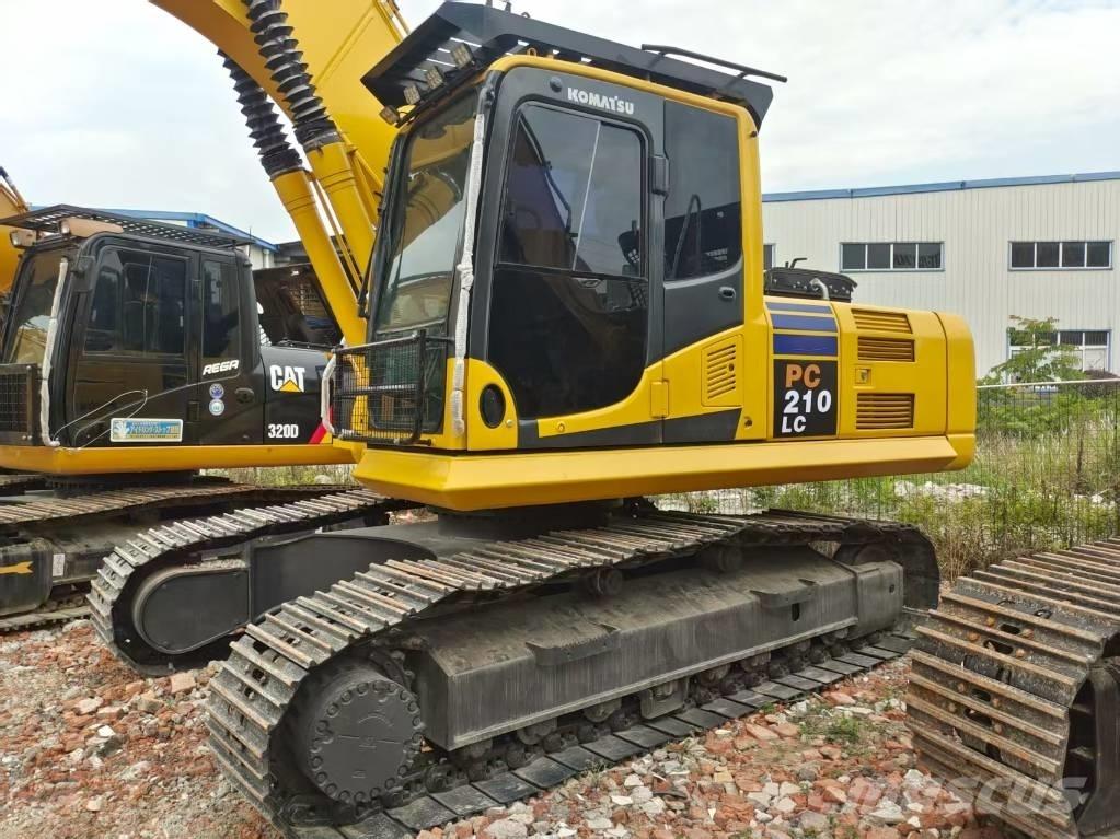 Komatsu PC 210 Lánctalpas kotrók