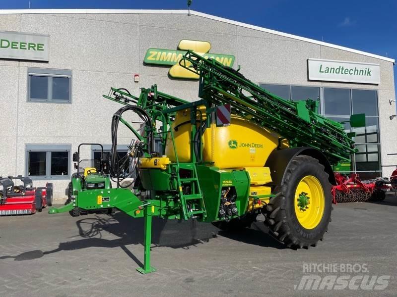 John Deere R740i Vontatott trágyaszórók