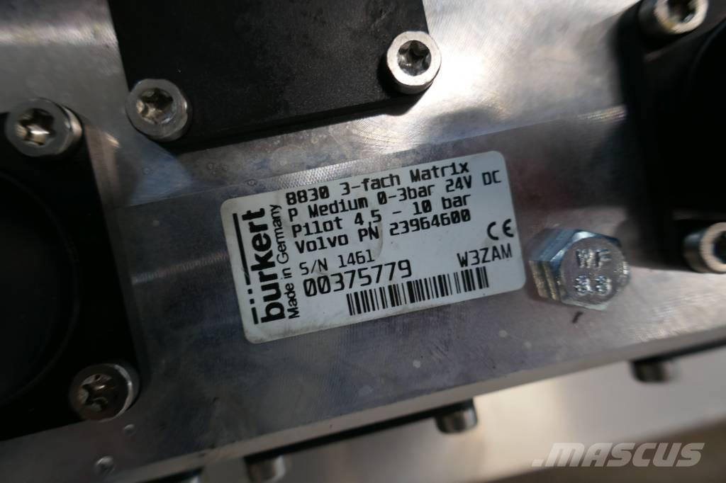 Volvo 8900 Vezetőfülke és belső tartozékok