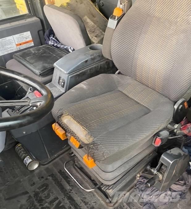 Komatsu HD 405-7 Nehézdömper