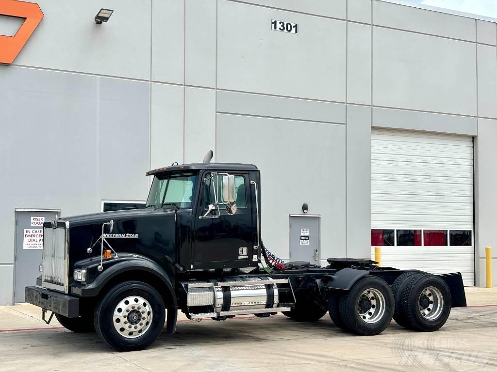 Western Star 4900 Nyergesvontatók