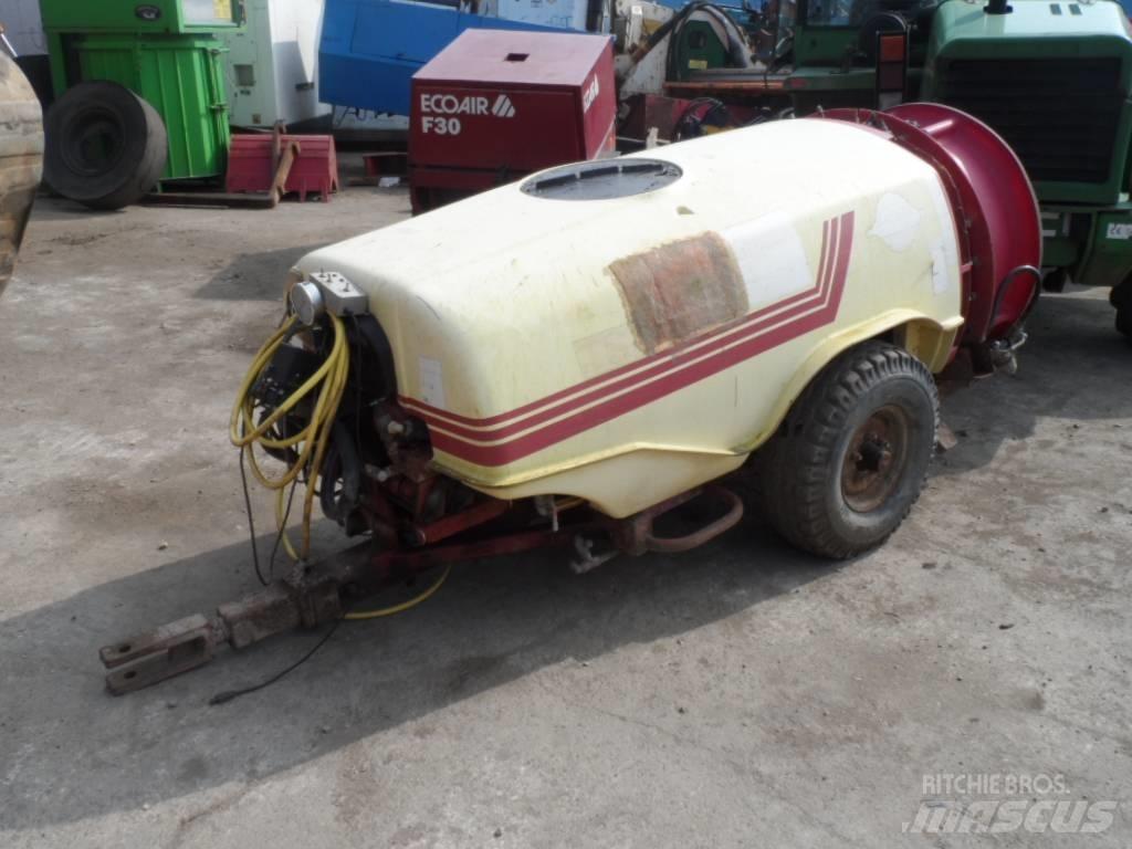 Hardi 1000 Vontatott trágyaszórók
