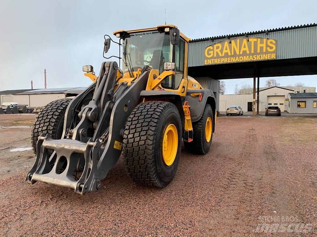 Volvo L 110 H / L110H Gumikerekes homlokrakodók