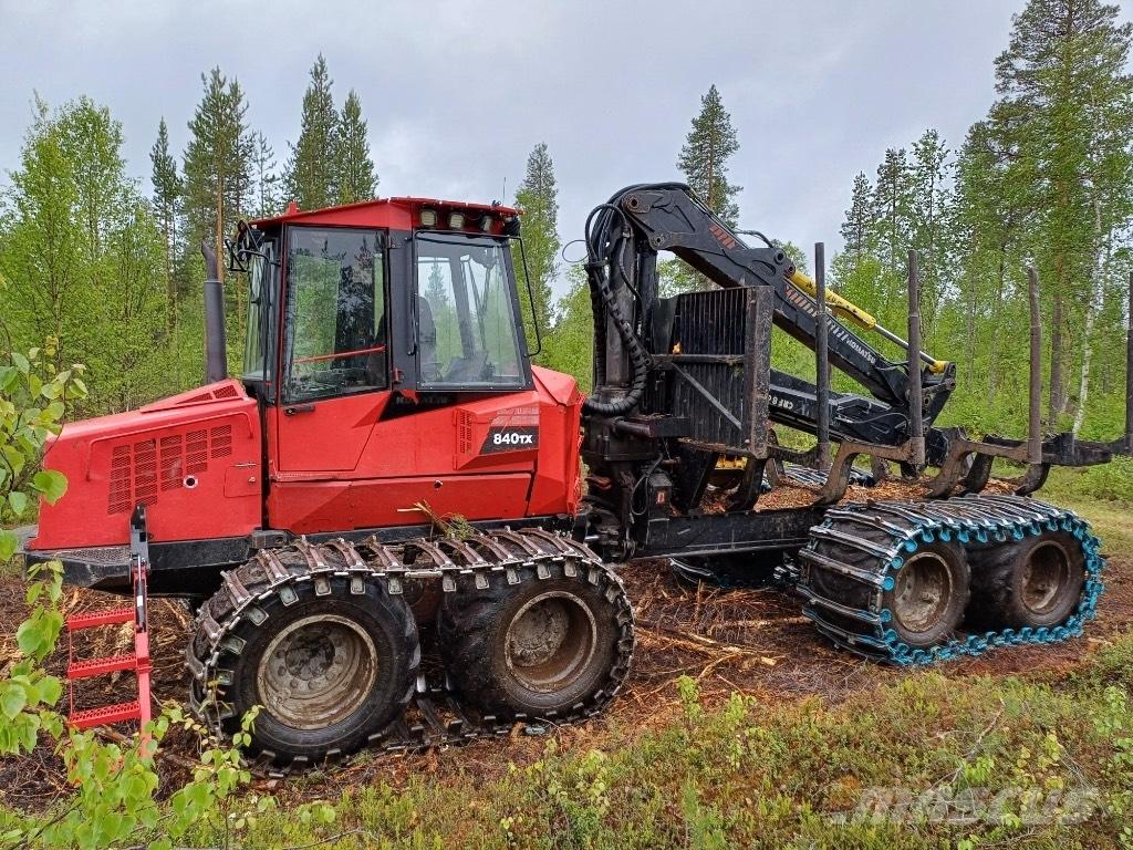 Komatsu 840 TX Kihordók