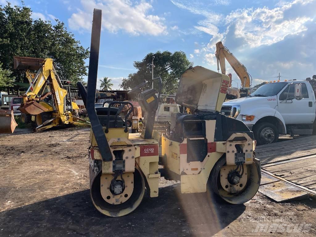 Dynapac CC 122 Ikerdobos hengerek
