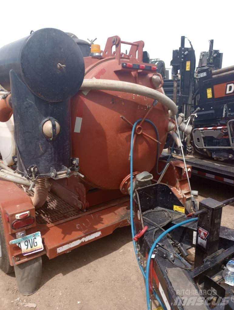 Ditch Witch FX30 Vac Fúró berendezés, tartozékok és alkatrészek