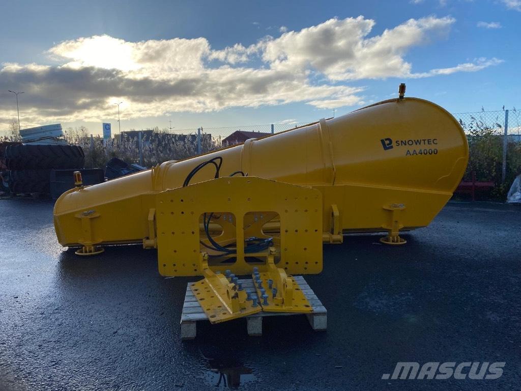 Snowline 4000 PK LK Hóeltakarítók