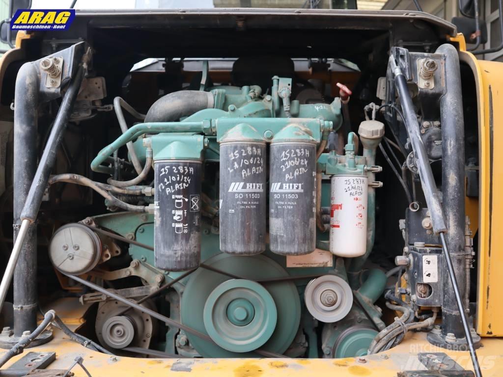 Volvo A 25 D Csuklósdömperek