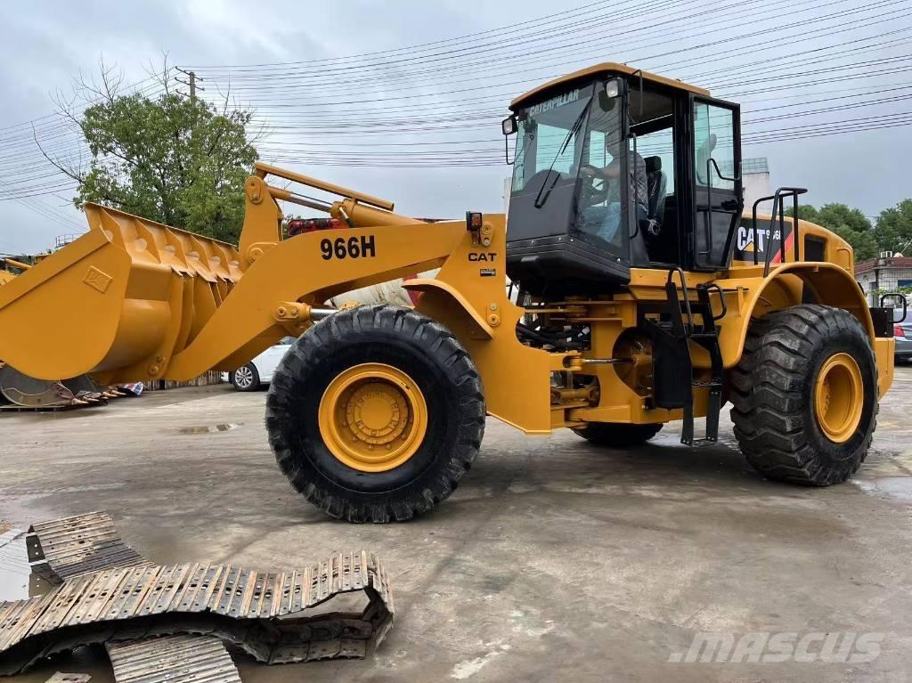CAT 966 H Gumikerekes homlokrakodók