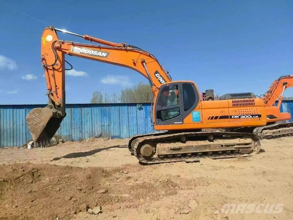 Doosan DX300LC-9 Lánctalpas kotrók