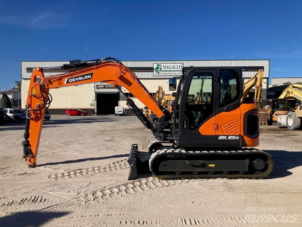Develon DX 85 R-7 Közepes (midi) kotrók 7 t - 12 t