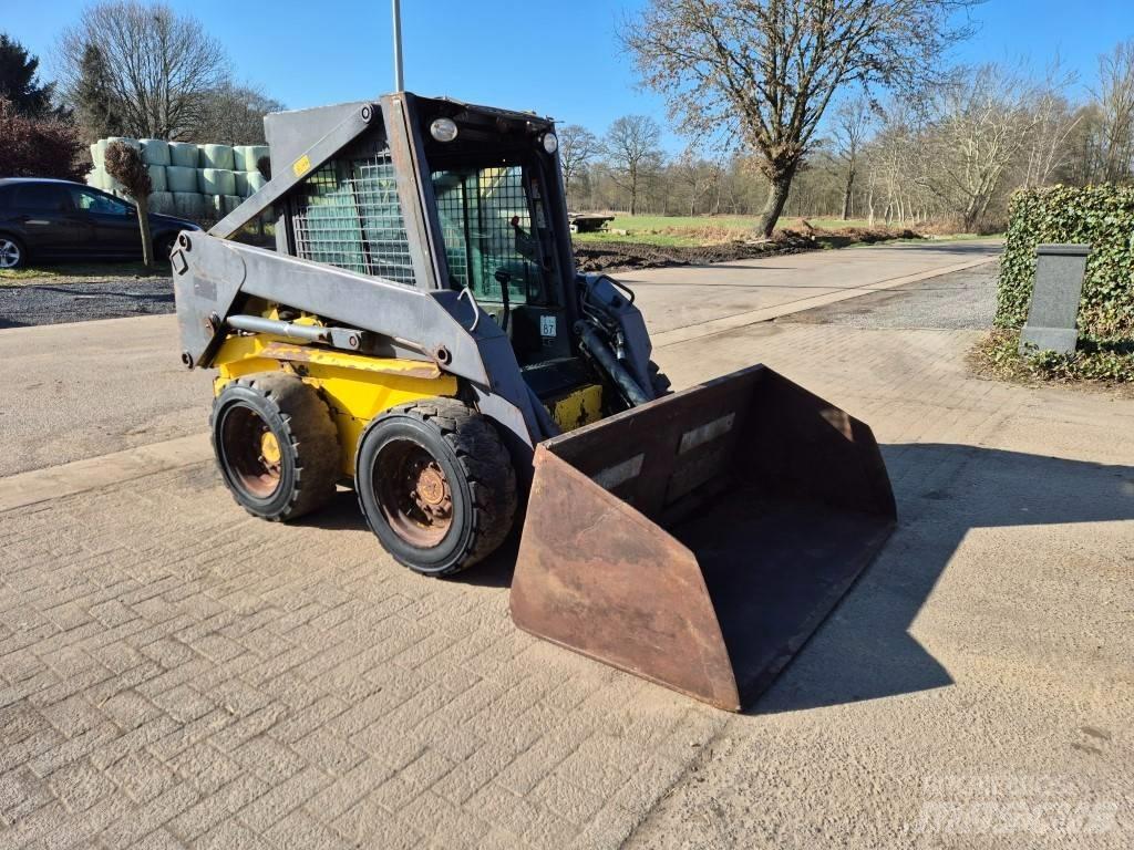 New Holland LS 160 Kompaktrakodók