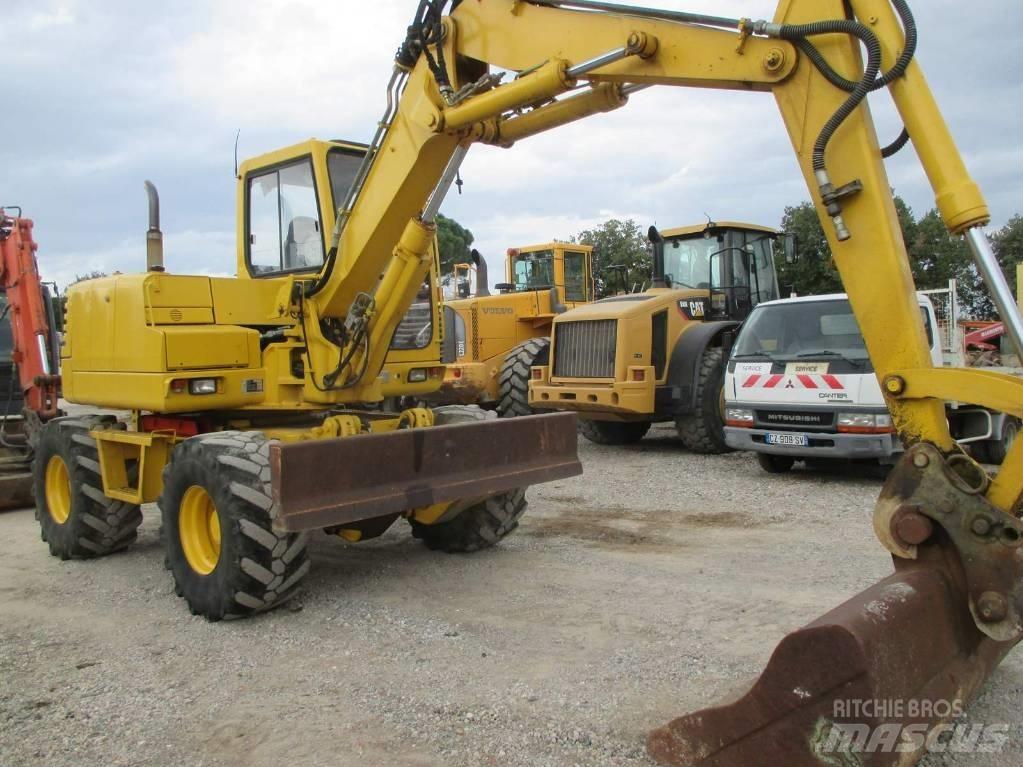 Komatsu PW 95 Közepes (midi) kotrók 7 t - 12 t