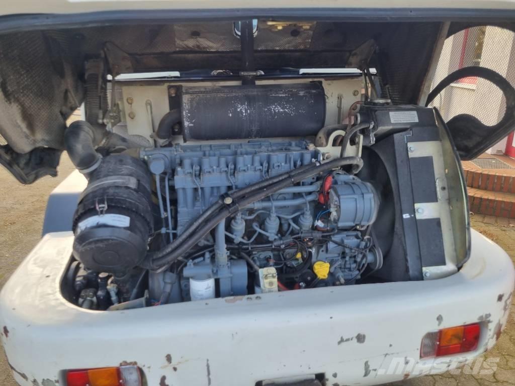 Terex TL 80 Gumikerekes homlokrakodók