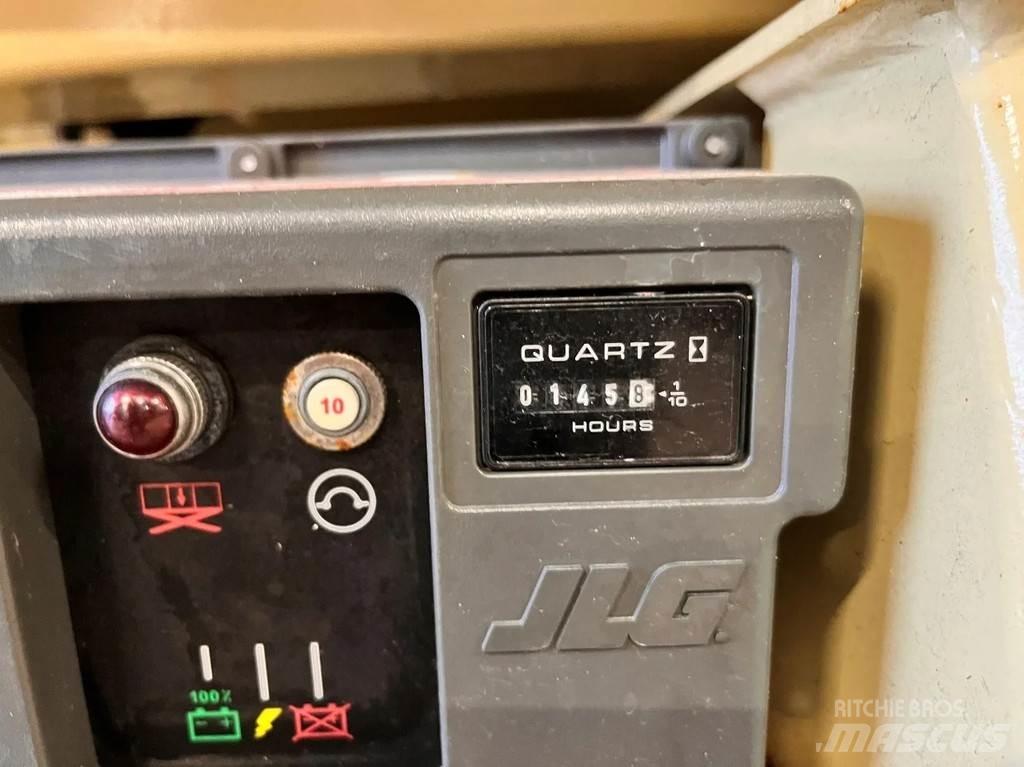 JLG 2032ES Ollós emelők