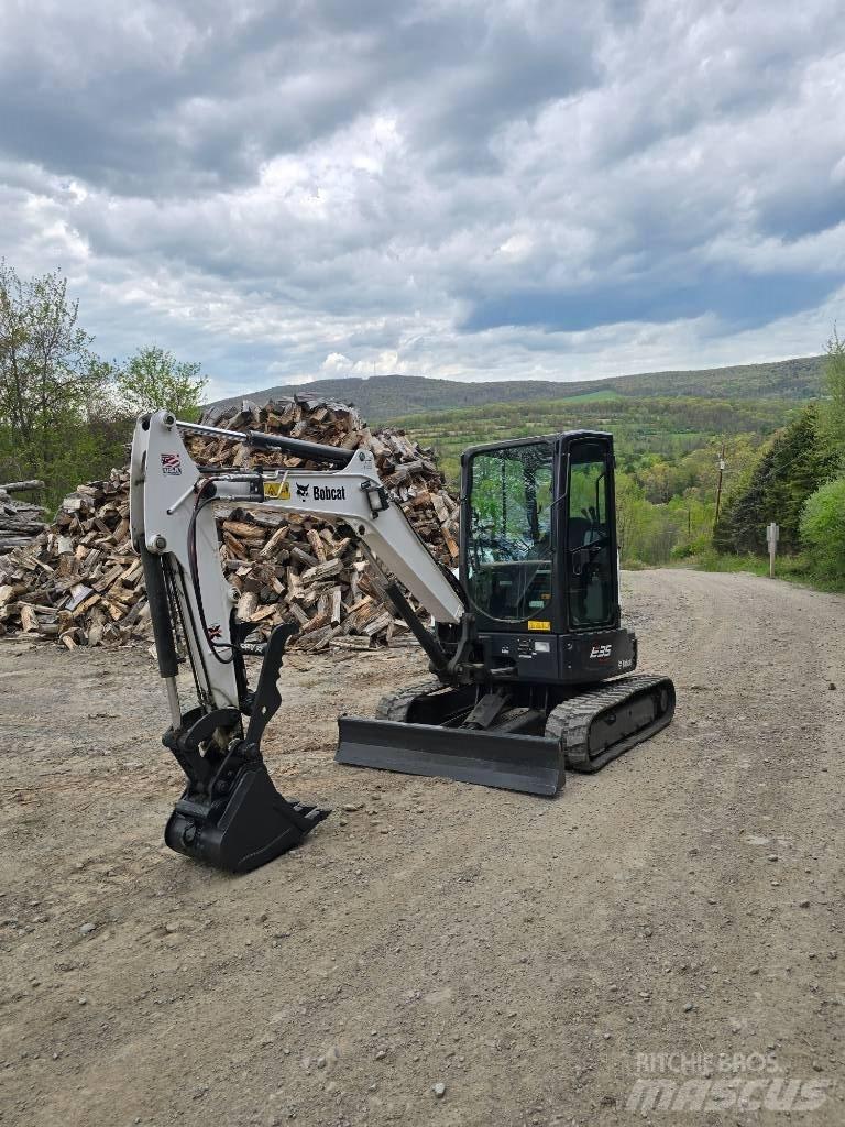 Bobcat E35 Mini kotrók < 7t