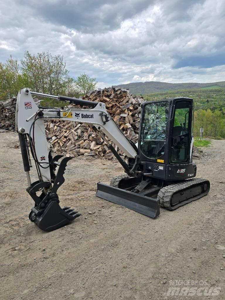 Bobcat E35 Mini kotrók < 7t
