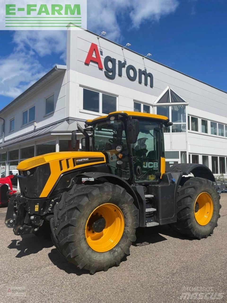 JCB fastrac 4220 Traktorok