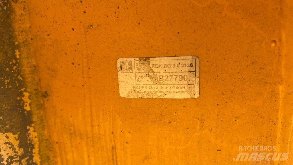 Bauer KDK 9 Fúró berendezés, tartozékok és alkatrészek