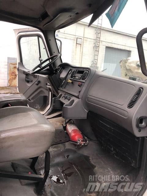 Freightliner m2 Dobozos teherautók